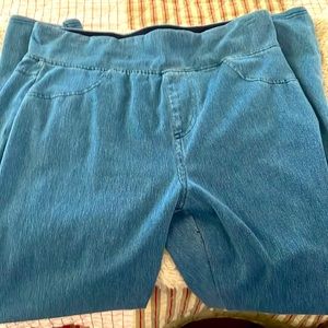 Womens denim jeggings worn a few times